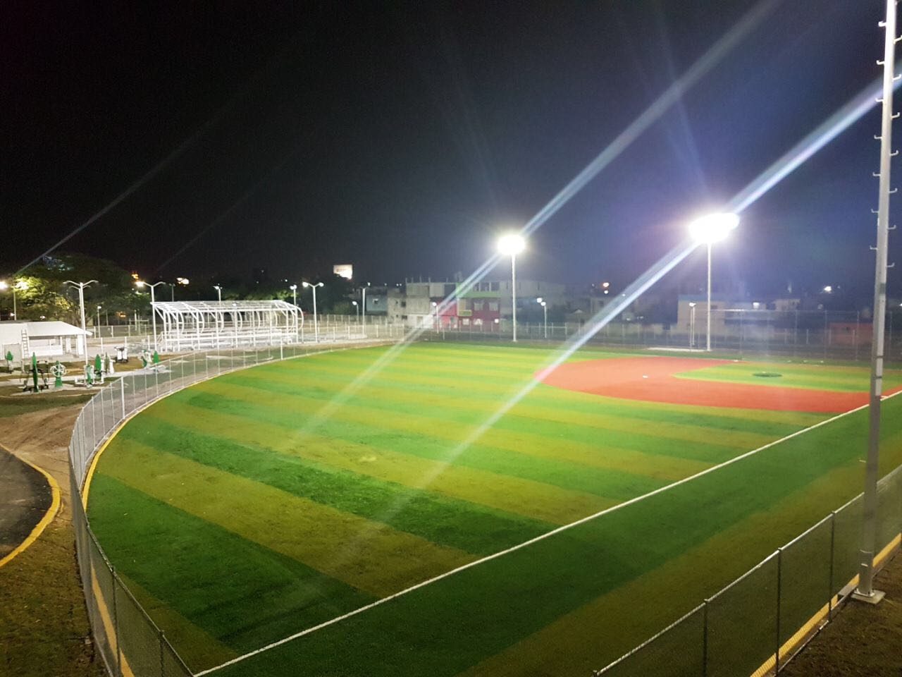 墨西哥棒球场照明项目