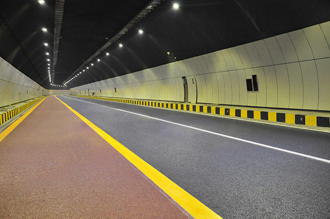 深圳新彩隧道（3200米）项目
