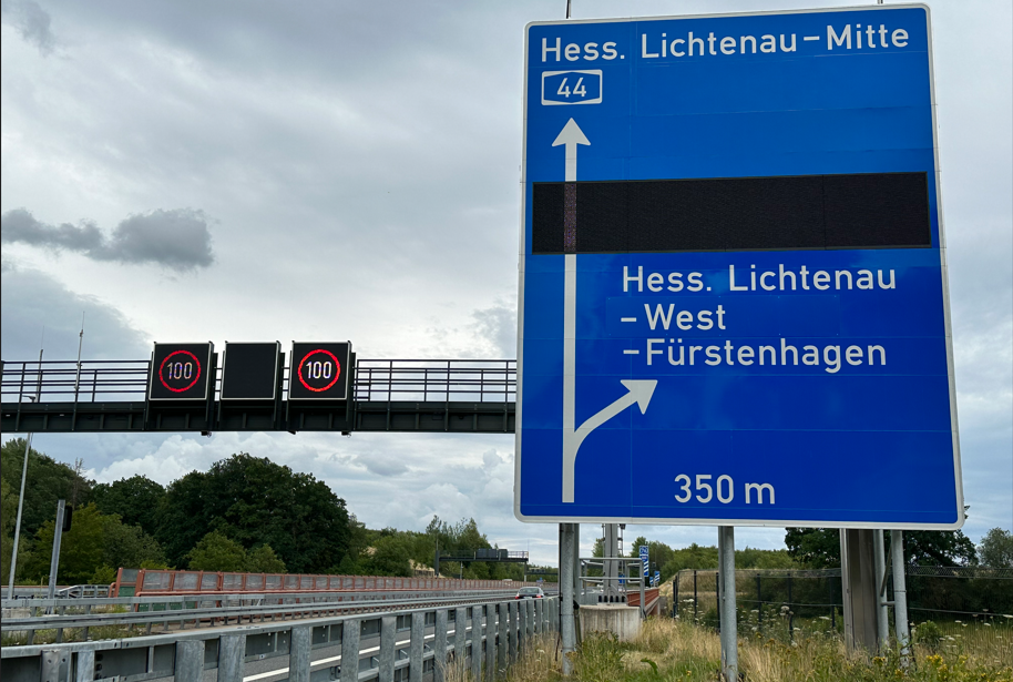 德国A44高速公路及隧道可变信息标志项目