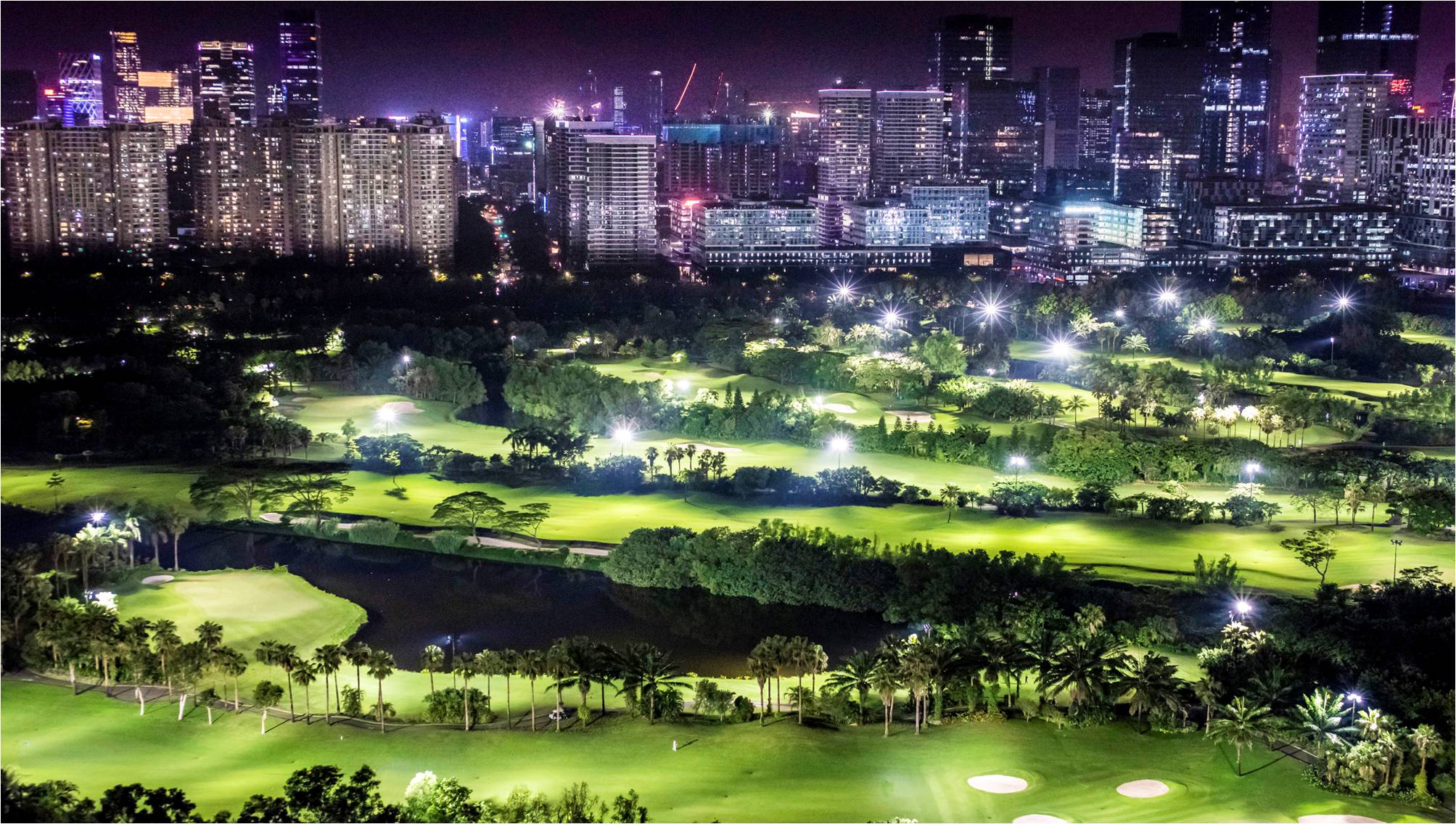 深圳沙河高尔夫球会夜场灯光照明效果
